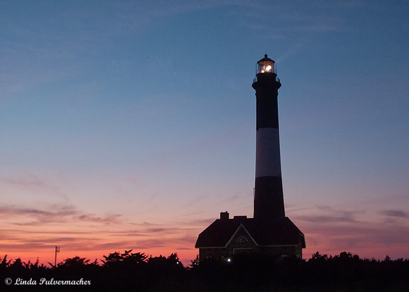 show-4Robert Moses Lighthouse At Sunrise