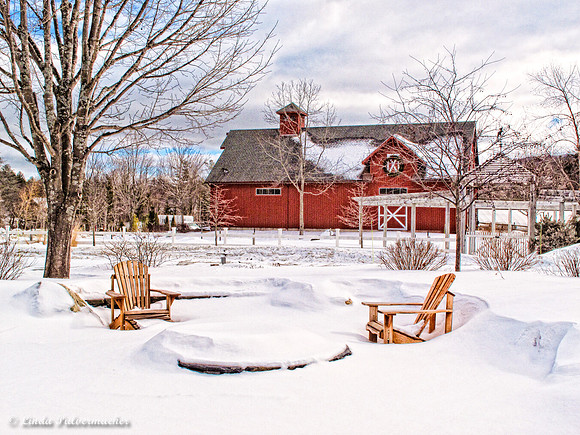 IMG_2341 Red Homestead Barn Winhall, V.T>