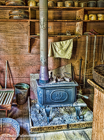 P8100462-Old Stove